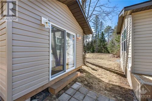 #H23 - 240 Pinewood Park Road, Haley Station, ON - Outdoor With Exterior