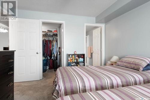 109 2600 Arens Road E, Regina, SK - Indoor Photo Showing Bedroom