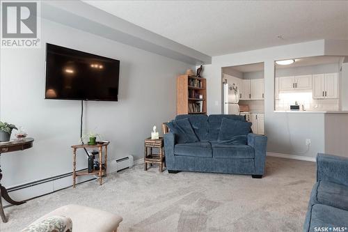 109 2600 Arens Road E, Regina, SK - Indoor Photo Showing Living Room