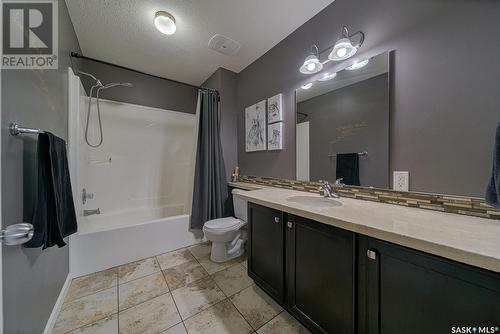 18 Mckenzie Landing, White City, SK - Indoor Photo Showing Bathroom