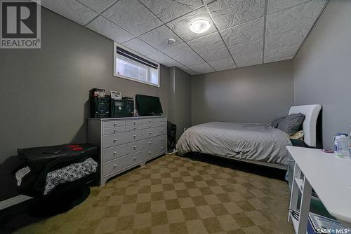 18 Mckenzie Landing, White City, SK - Indoor Photo Showing Bedroom