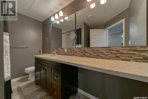 18 Mckenzie Landing, White City, SK - Indoor Photo Showing Bathroom