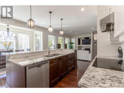 415 Hobson Crescent, Kelowna, BC - Indoor Photo Showing Kitchen With Double Sink With Upgraded Kitchen