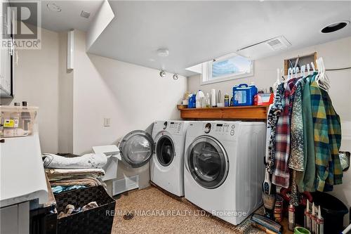 111 Sherman Drive, St. Catharines, ON - Indoor Photo Showing Laundry Room