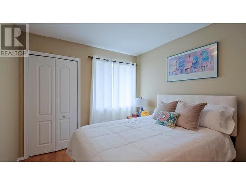 3153 Paris Street Unit# 152, Penticton, BC - Indoor Photo Showing Bedroom