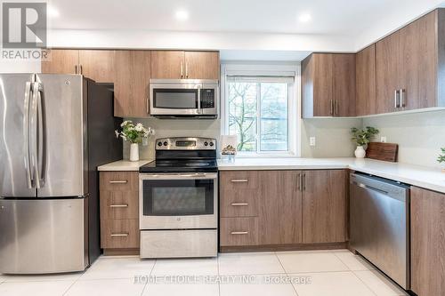 #2 -122 Courtland Ave E, Kitchener, ON - Indoor Photo Showing Kitchen With Stainless Steel Kitchen