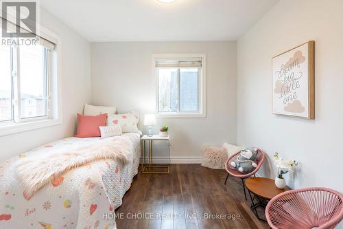 #2 -122 Courtland Ave E, Kitchener, ON - Indoor Photo Showing Bedroom