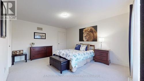 9 Pellegrino Rd, Brampton, ON - Indoor Photo Showing Bedroom