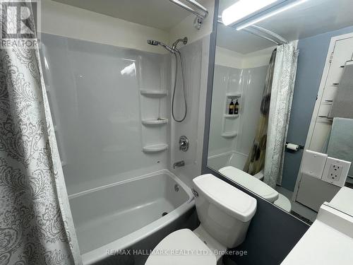 #1806 -1455 Lawrence Ave W, Toronto, ON - Indoor Photo Showing Bathroom
