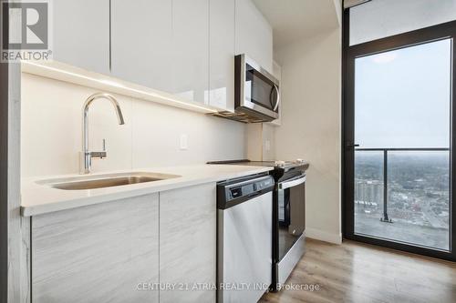 3607 - 60 Frederick Street, Kitchener, ON - Indoor Photo Showing Kitchen With Upgraded Kitchen