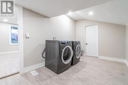 123 Charles St E, Ingersoll, ON - Indoor Photo Showing Laundry Room