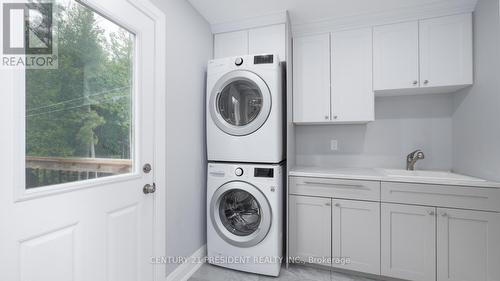 114 Pike Street, Northern Bruce Peninsula, ON - Indoor Photo Showing Laundry Room