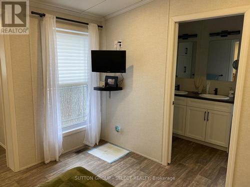 #55 -22790 Amiens Rd, Middlesex Centre, ON - Indoor Photo Showing Other Room