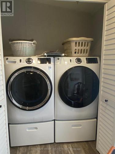 #55 -22790 Amiens Rd, Middlesex Centre, ON - Indoor Photo Showing Laundry Room
