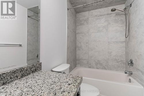 #33 -270 Melvin Ave, Hamilton, ON - Indoor Photo Showing Bathroom