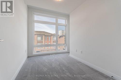 #33 -270 Melvin Ave, Hamilton, ON - Indoor Photo Showing Other Room