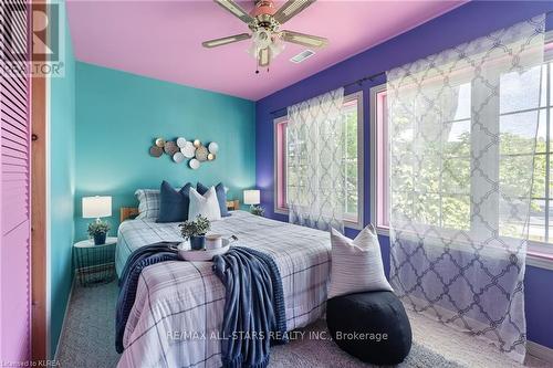 51 Sugarbush Tr, Kawartha Lakes, ON - Indoor Photo Showing Bedroom