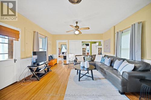50 Toronto St, Cramahe, ON - Indoor Photo Showing Living Room