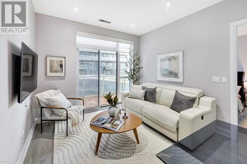 #501 -110 Marine Parade Dr, Toronto, ON - Indoor Photo Showing Living Room