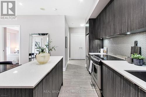 #501 -110 Marine Parade Dr, Toronto, ON - Indoor Photo Showing Kitchen With Upgraded Kitchen