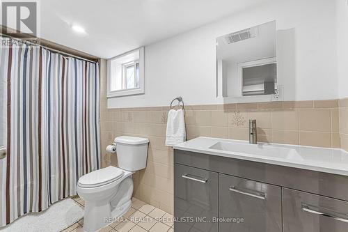 45 Mayall Ave, Toronto, ON - Indoor Photo Showing Bathroom