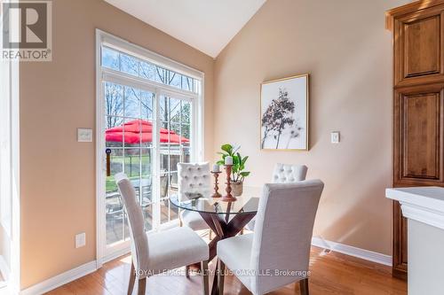 2236 Turnberry Rd, Burlington, ON - Indoor Photo Showing Dining Room