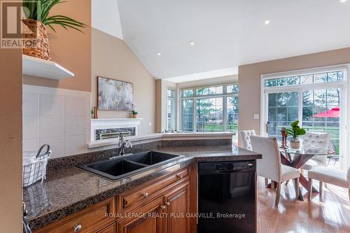 2236 Turnberry Rd, Burlington, ON - Indoor Photo Showing Kitchen With Double Sink