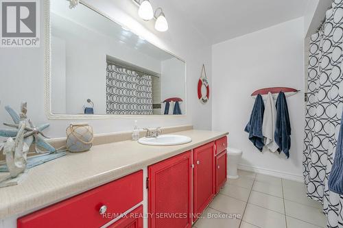 57 Dumfries Ave, Brampton, ON - Indoor Photo Showing Bathroom