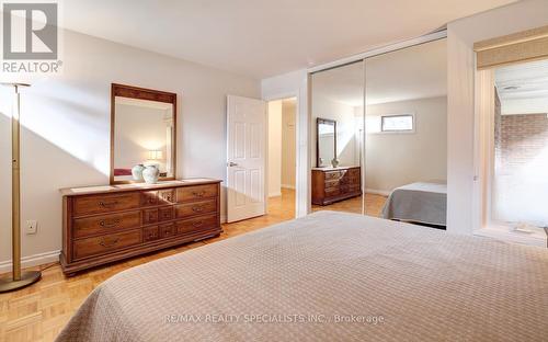 2644 Kinnerton Cres, Mississauga, ON - Indoor Photo Showing Bedroom