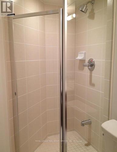810 - 215 Sherway Gardens Road, Toronto, ON - Indoor Photo Showing Bathroom