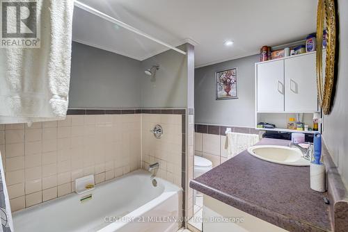6 Eastern Ave, Brampton, ON - Indoor Photo Showing Bathroom