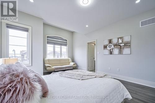 220 Wesmina Avenue, Whitchurch-Stouffville, ON - Indoor Photo Showing Bedroom