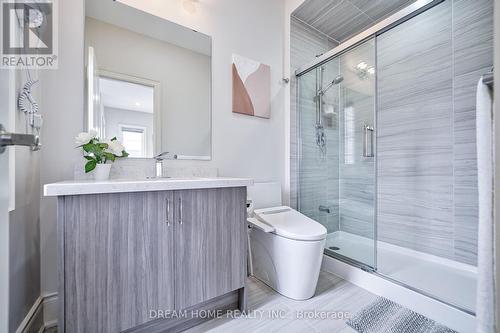 220 Wesmina Avenue, Whitchurch-Stouffville, ON - Indoor Photo Showing Bathroom