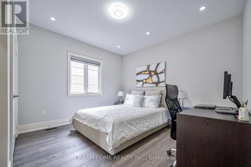 220 Wesmina Avenue, Whitchurch-Stouffville, ON - Indoor Photo Showing Bedroom