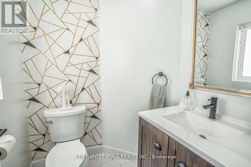 63 Mallard Marsh Crescent, Richmond Hill, ON - Indoor Photo Showing Bathroom