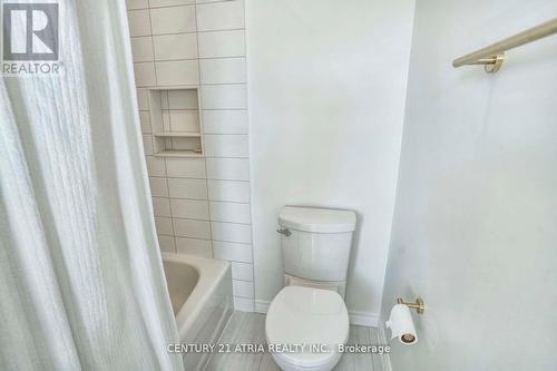 63 Mallard Marsh Crescent, Richmond Hill, ON - Indoor Photo Showing Bathroom