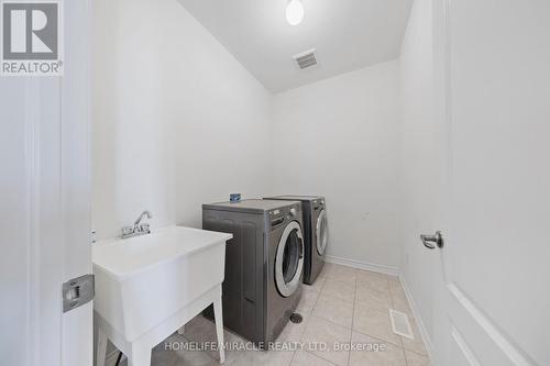 5 Arctic Grail Road, Vaughan, ON - Indoor Photo Showing Laundry Room