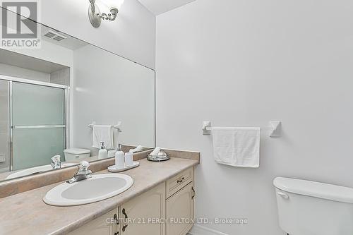 151 Rosanna Cres, Vaughan, ON - Indoor Photo Showing Bathroom