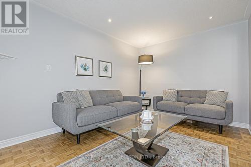 151 Rosanna Cres, Vaughan, ON - Indoor Photo Showing Living Room