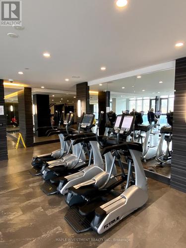 #1521 -9471 Yonge St, Richmond Hill, ON - Indoor Photo Showing Gym Room