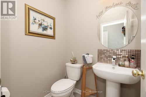 14 Orville Hand Crt, Bradford West Gwillimbury, ON - Indoor Photo Showing Bathroom