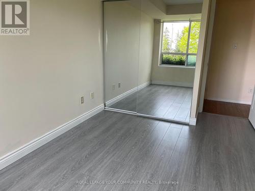 #321 -39 Oneida Cres, Richmond Hill, ON - Indoor Photo Showing Other Room