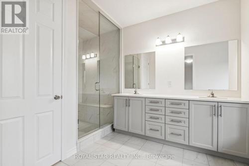 9 Sanford Circle, Springwater, ON - Indoor Photo Showing Bathroom