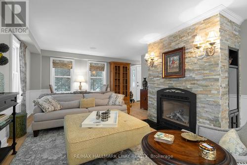 9 Bridle Path, Oro-Medonte, ON - Indoor Photo Showing Living Room With Fireplace