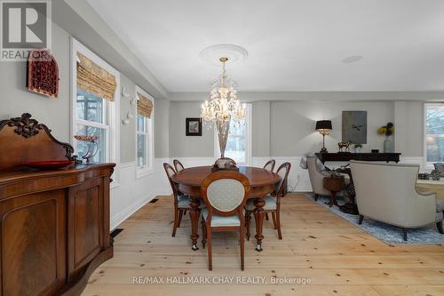 9 Bridle Path, Oro-Medonte, ON - Indoor Photo Showing Dining Room