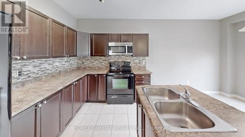 15 Orleans Avenue, Barrie, ON - Indoor Photo Showing Kitchen With Double Sink