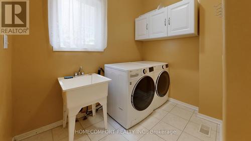 15 Orleans Avenue, Barrie, ON - Indoor Photo Showing Laundry Room