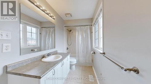 15 Orleans Ave, Barrie, ON - Indoor Photo Showing Bathroom