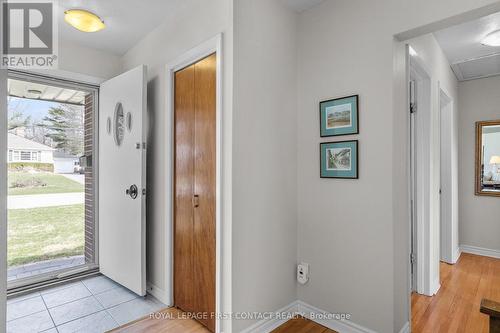 27 Shirley Avenue, Barrie, ON - Indoor Photo Showing Other Room