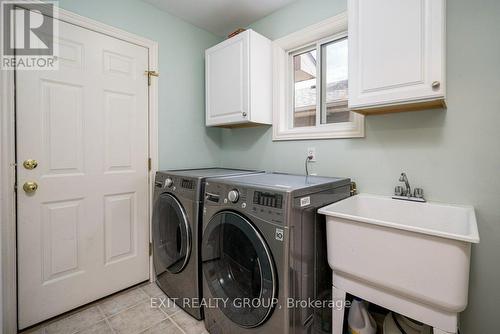 25 Simcoe Drive, Belleville, ON - Indoor Photo Showing Laundry Room